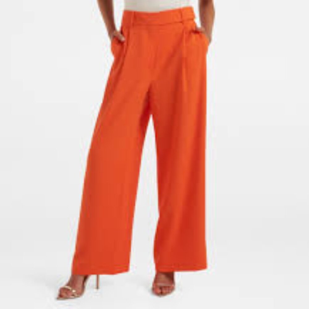 BNWT Isla Petite Wide-Leg Pants in Size 6